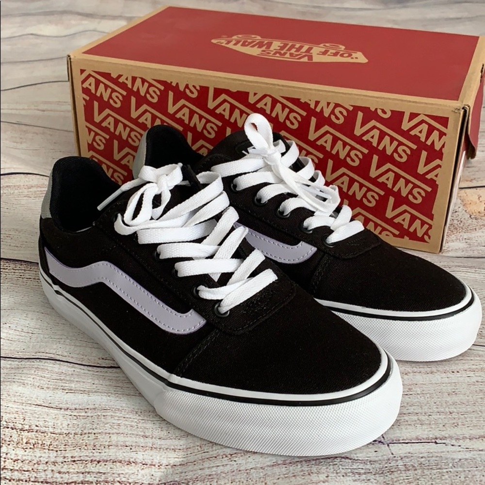 🆕 Vans Ward Deluxe